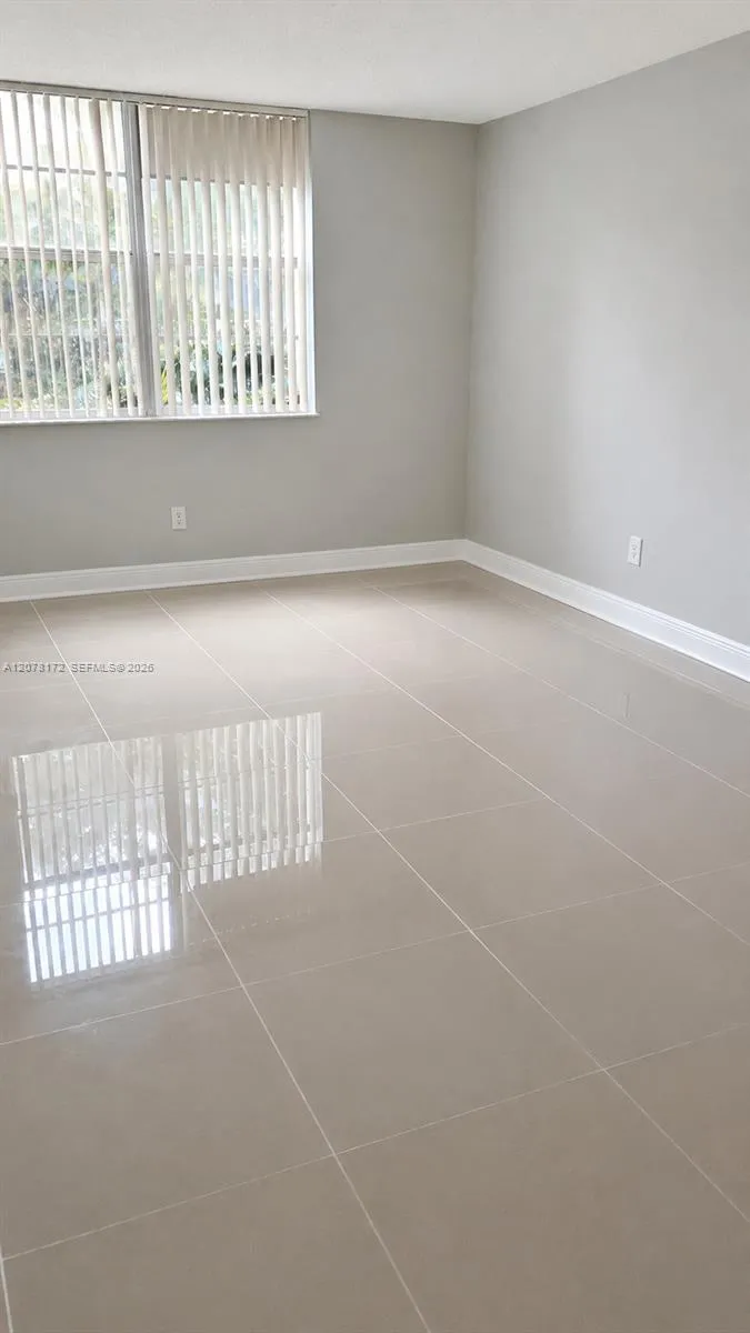 488 NW 165th St Rd #B-112 Miami, FL 33169