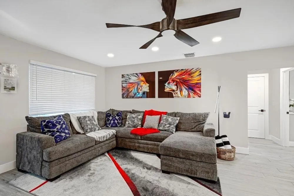 2817 NE 9TH AVENUE Wilton Manors, FL 33334