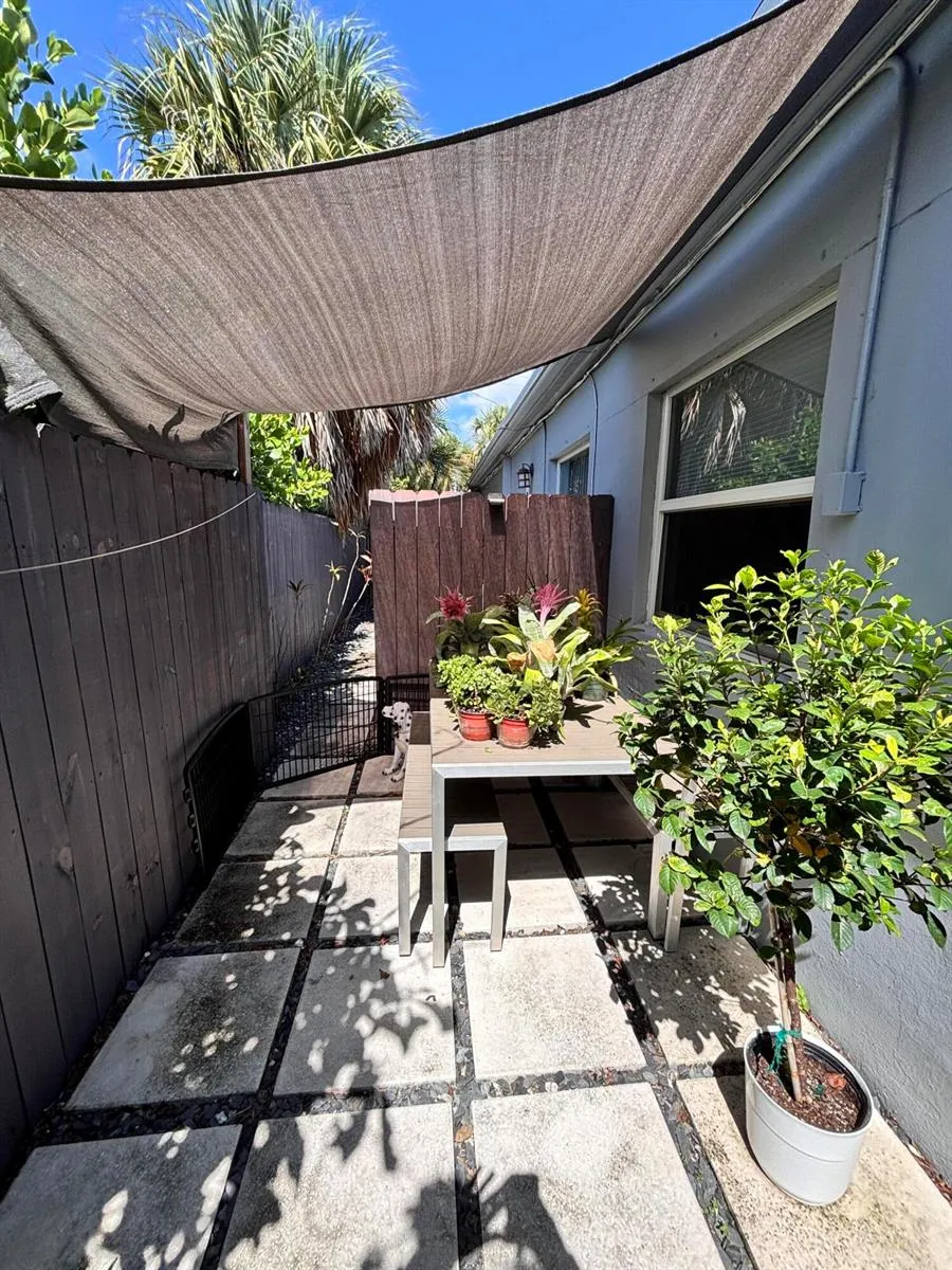 1345 NE 15TH AVENUE #1 Fort Lauderdale, FL 33304