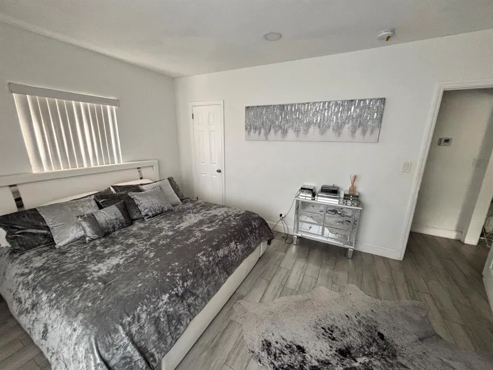 1345 NE 15TH AVENUE #1 Fort Lauderdale, FL 33304