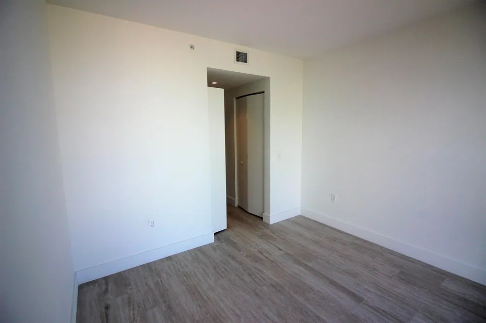 121 NE 34th Street #806A Miami, FL 33137