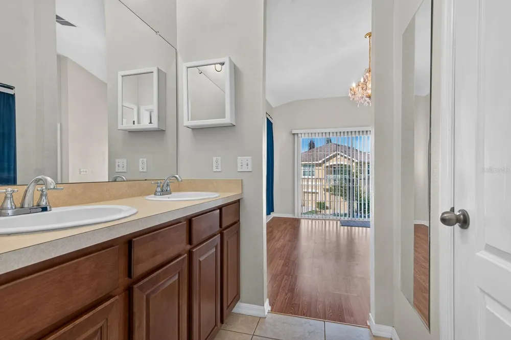 8890 MOONLIT MEADOWS LOOP Riverview, FL 33578