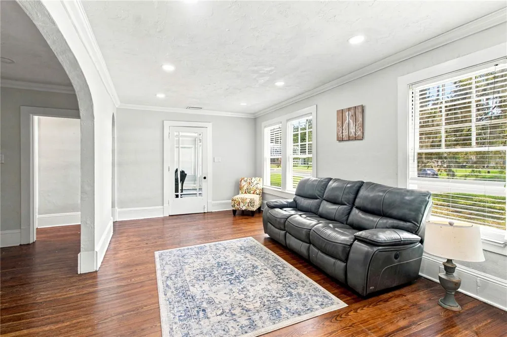208 W 17TH STREET Sanford, FL 32771