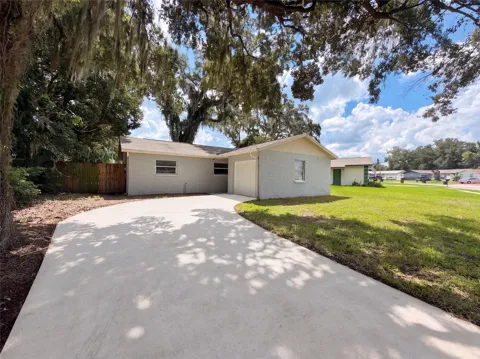 121 INWOOD CIRCLE