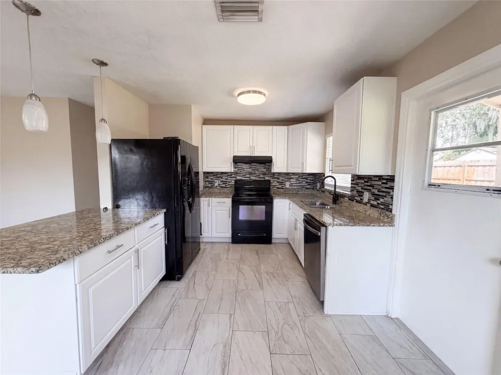 121 INWOOD CIRCLE Brandon, FL 33510