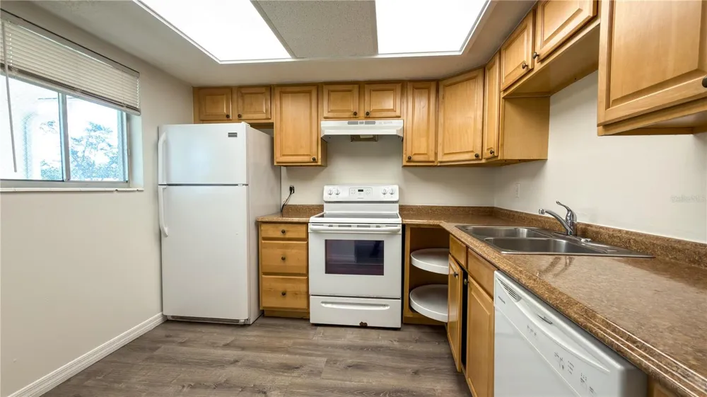 3500 BENEVA ROAD #306 Sarasota, FL 34232