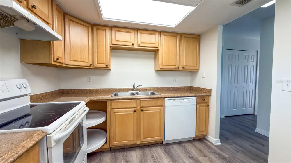3500 BENEVA ROAD #306 Sarasota, FL 34232