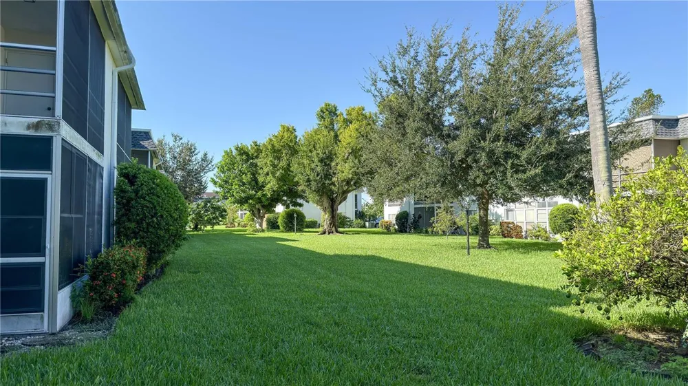3500 BENEVA ROAD #306 Sarasota, FL 34232