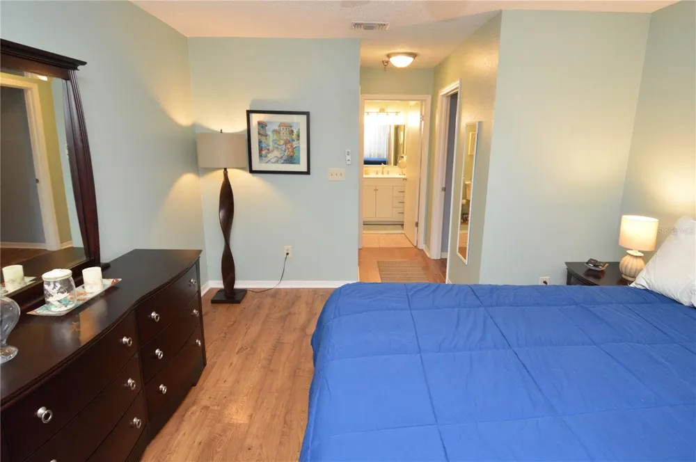 10263 GANDY BOULEVARD #2403 St Petersburg, FL 33702