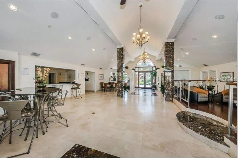 10263 GANDY BOULEVARD #2403 St Petersburg, FL 33702