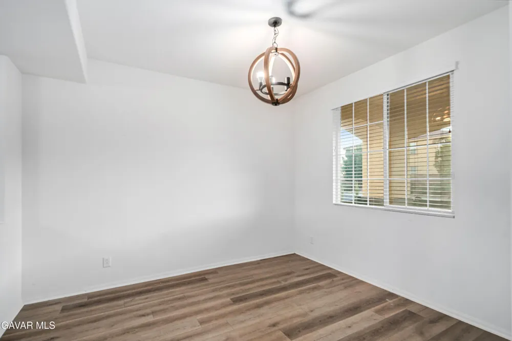39028 Mondell Pine Avenue Palmdale, CA 93551