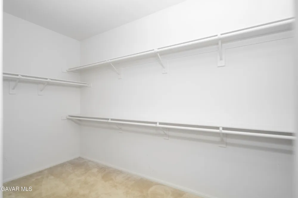 39028 Mondell Pine Avenue Palmdale, CA 93551