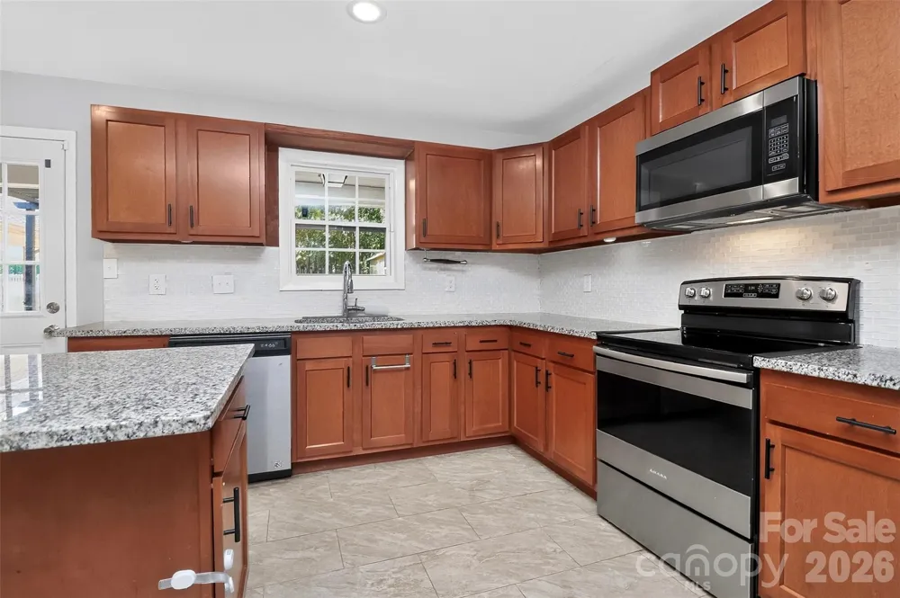704 Lancaster Avenue Monroe, NC 28112