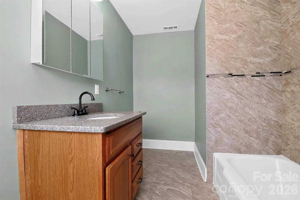 704 Lancaster Avenue Monroe, NC 28112