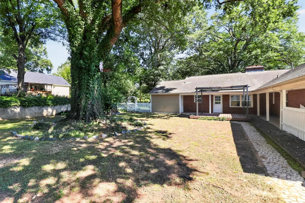 704 Lancaster Avenue Monroe, NC 28112