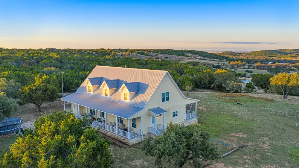4237 County Road 330 Road Burnet, TX 78611