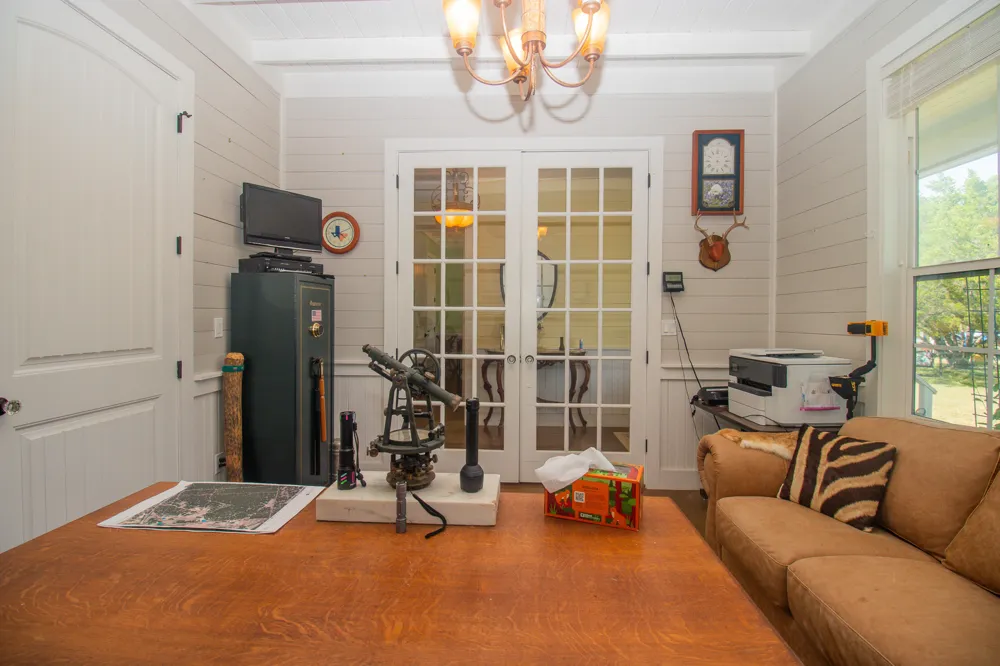 4237 County Road 330 Road Burnet, TX 78611