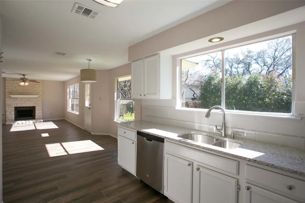 7901 Taranto Drive Austin, TX 78729