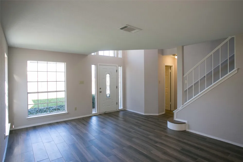 7901 Taranto Drive Austin, TX 78729