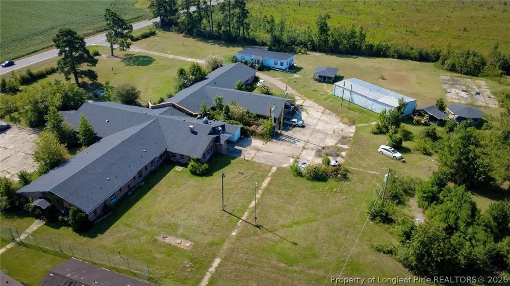 20513 W 301 Highway W St Pauls, NC 28384