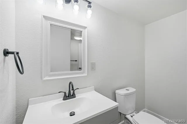 18171 E Crestridge Drive Centennial, CO 80015