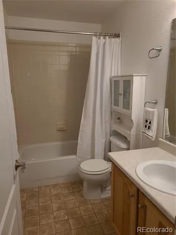 9492 Cedarhurst Lane #B Highlands Ranch, CO 80129