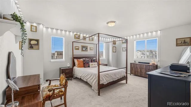 5872 Thurless Lane Colorado Springs, CO 80927