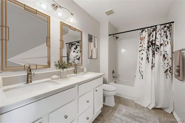 7184 Campden Place Castle Pines, CO 80108