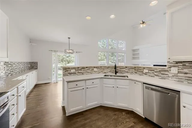 7184 Campden Place Castle Pines, CO 80108