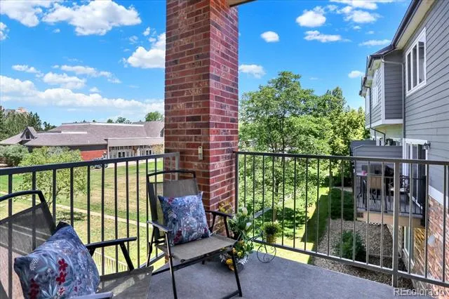 2895 W Riverwalk Circle #215 Littleton, CO 80123