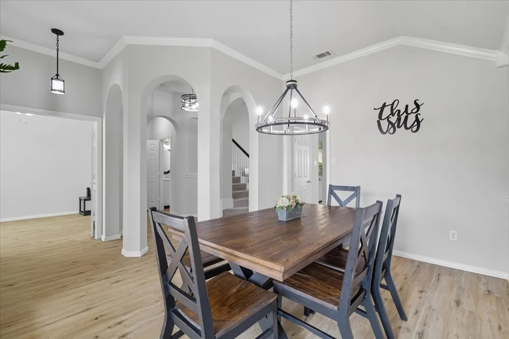 409 Springtree Road Lake Dallas, TX 75065