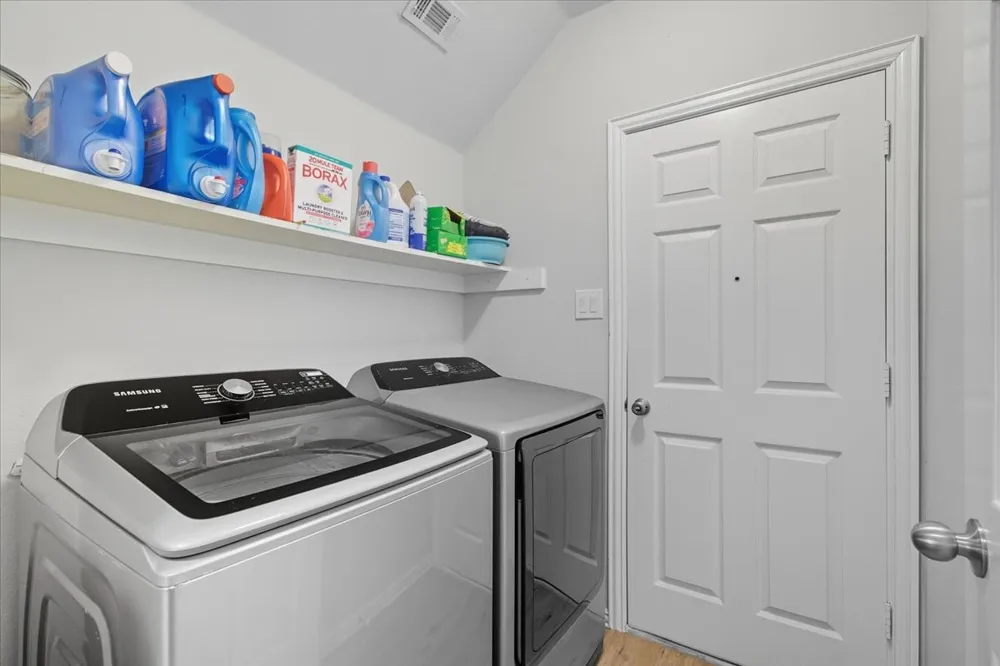 409 Springtree Road Lake Dallas, TX 75065