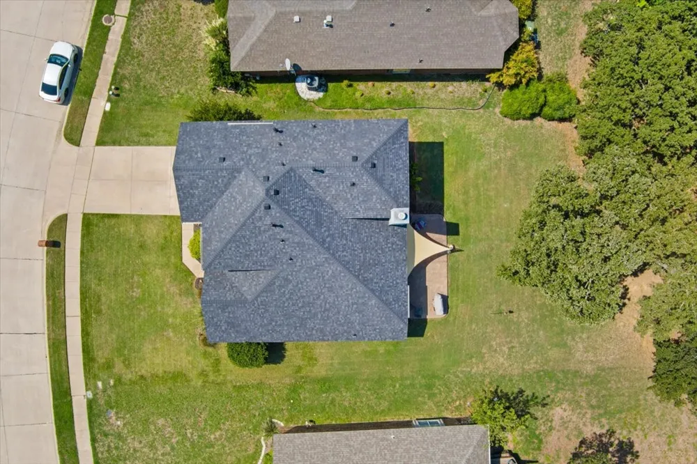 409 Springtree Road Lake Dallas, TX 75065