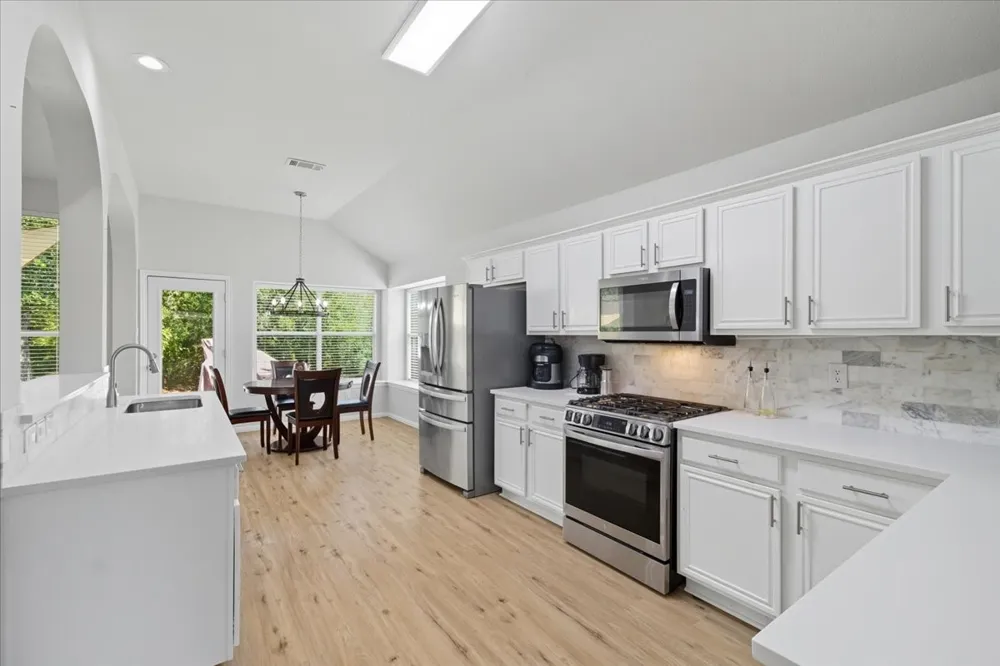 409 Springtree Road Lake Dallas, TX 75065