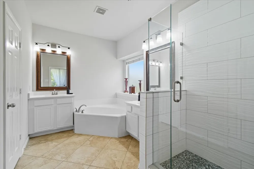 409 Springtree Road Lake Dallas, TX 75065