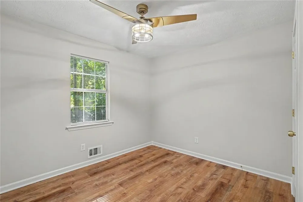 115 Lakeview Drive Stockbridge, GA 30281