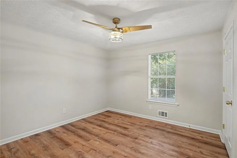 115 Lakeview Drive Stockbridge, GA 30281