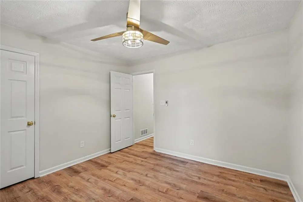 115 Lakeview Drive Stockbridge, GA 30281