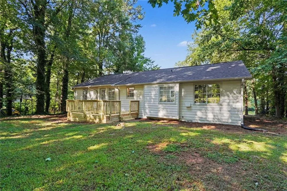 115 Lakeview Drive Stockbridge, GA 30281