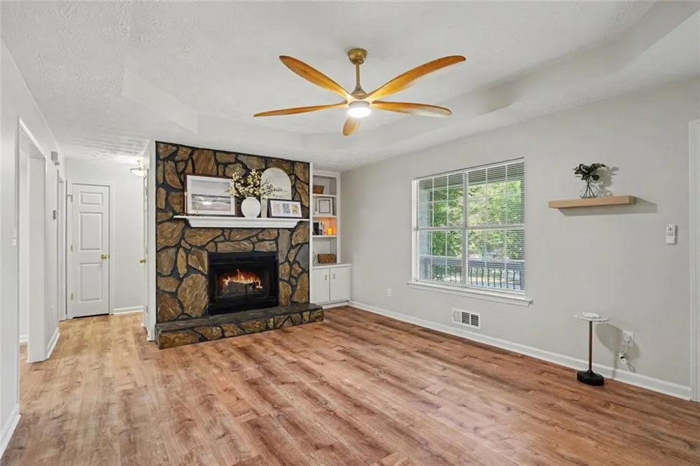 115 Lakeview Drive Stockbridge, GA 30281