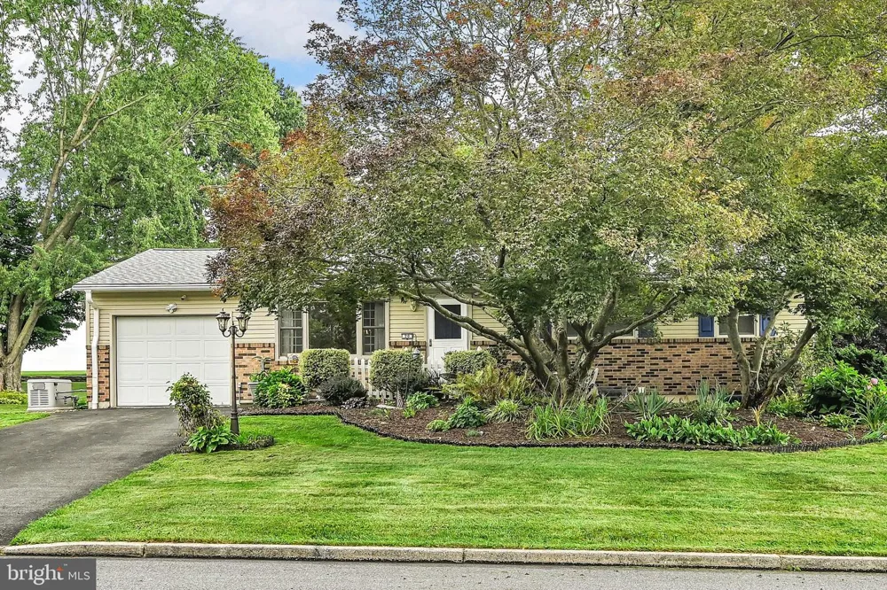 20 CLEARVIEW DRIVE Lebanon, PA 17042