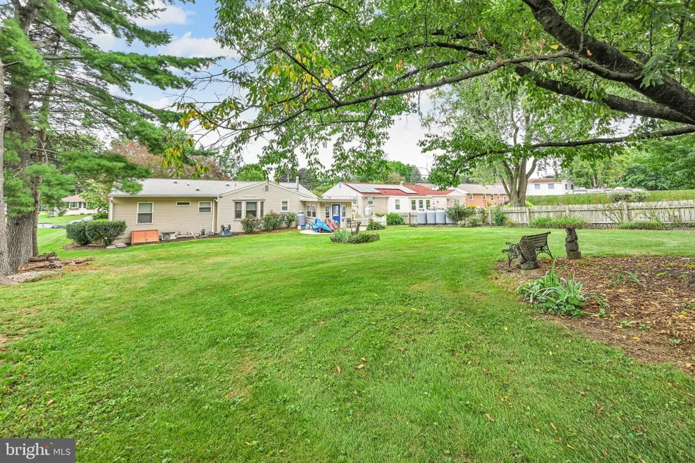 20 CLEARVIEW DRIVE Lebanon, PA 17042