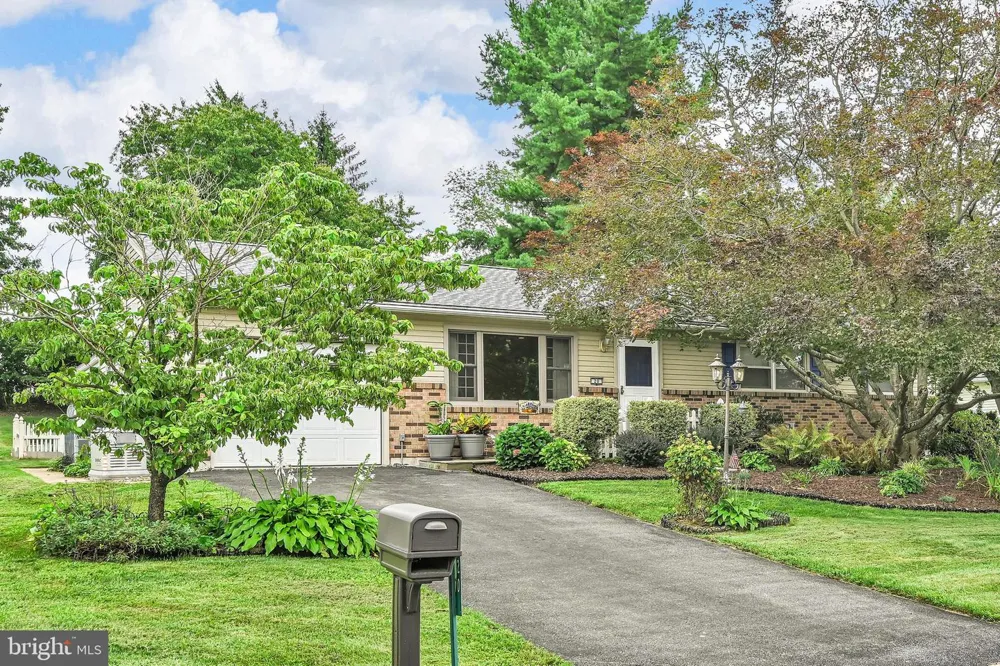 20 CLEARVIEW DRIVE Lebanon, PA 17042