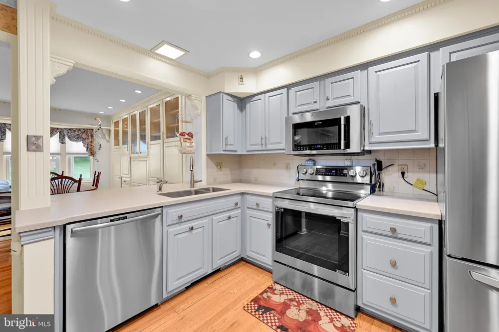 20 CLEARVIEW DRIVE Lebanon, PA 17042