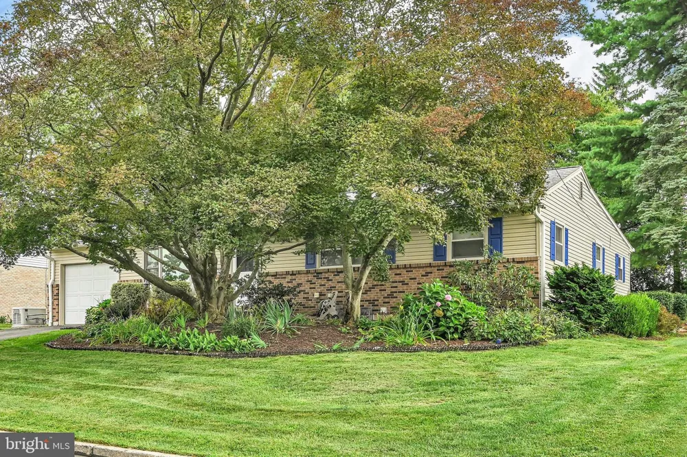 20 CLEARVIEW DRIVE Lebanon, PA 17042