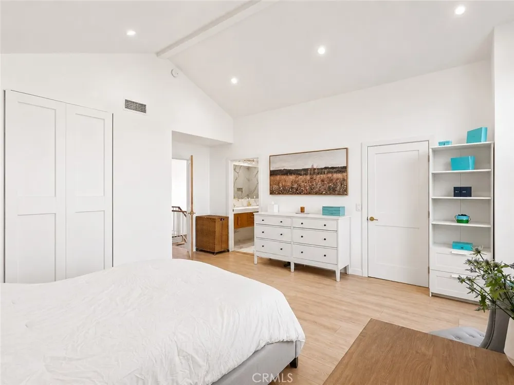 7819 Goldmine Lane Lake Balboa, CA 91406