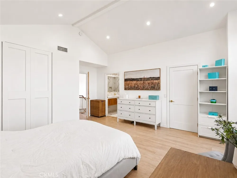 7819 Goldmine Lane Lake Balboa, CA 91406