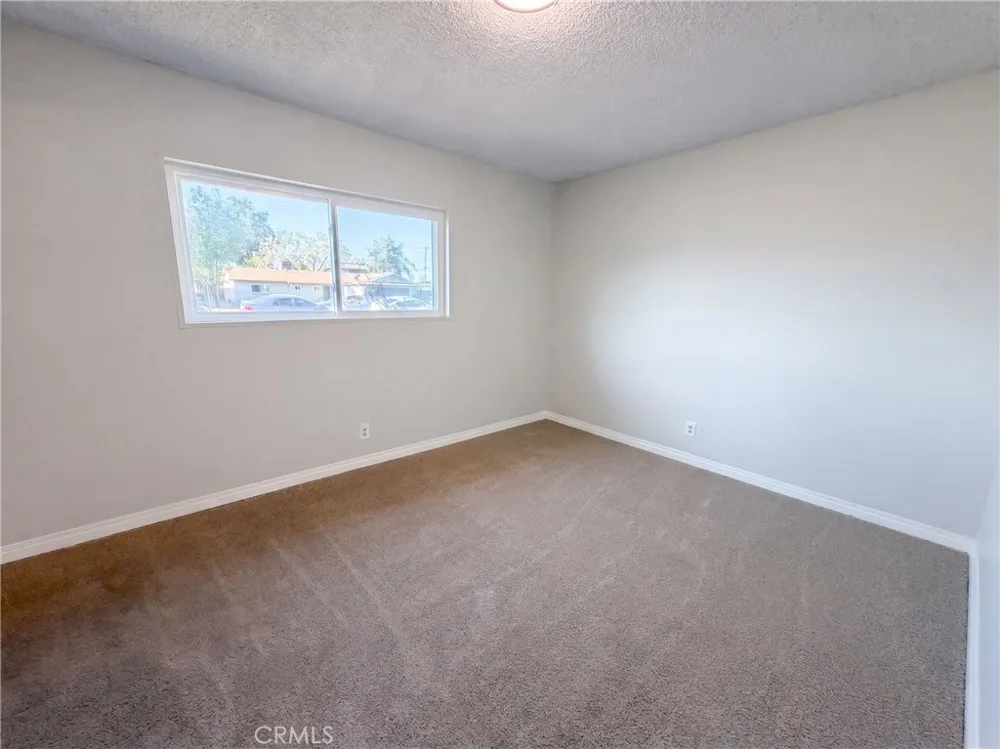 26934 10th Highland, CA 92346