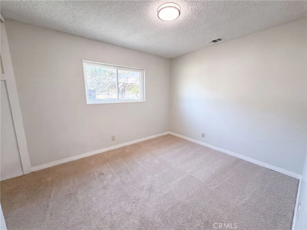 26934 10th Highland, CA 92346