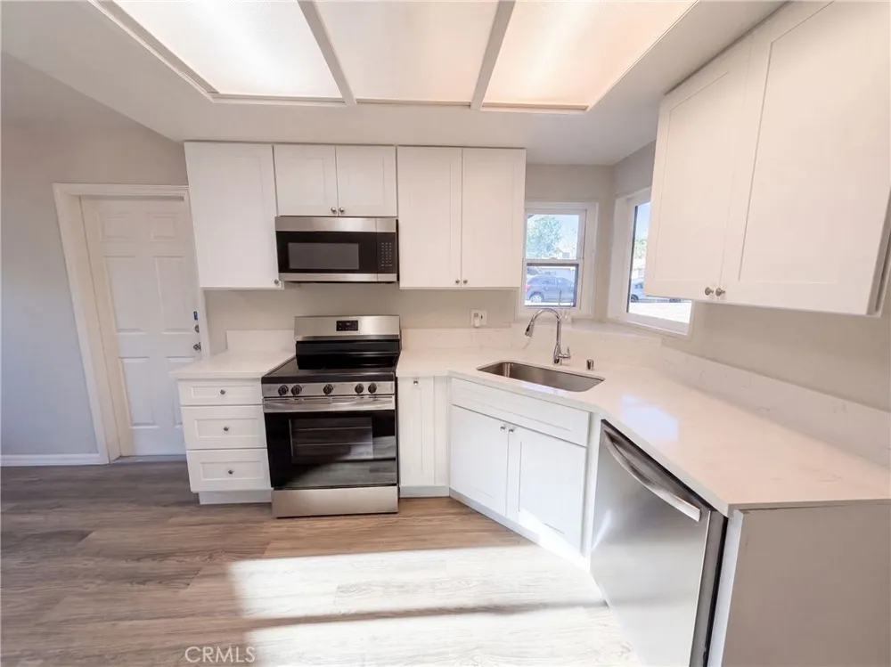 26934 10th Highland, CA 92346